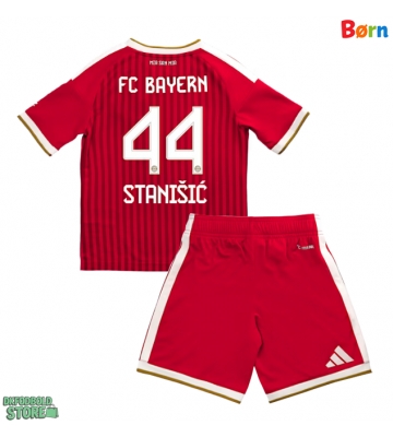 Bayern Munich Josip Stanisic #44 Replika Babytøj Hjemmebanesæt Børn 2026-27 Kortærmet (+ Korte bukser)
